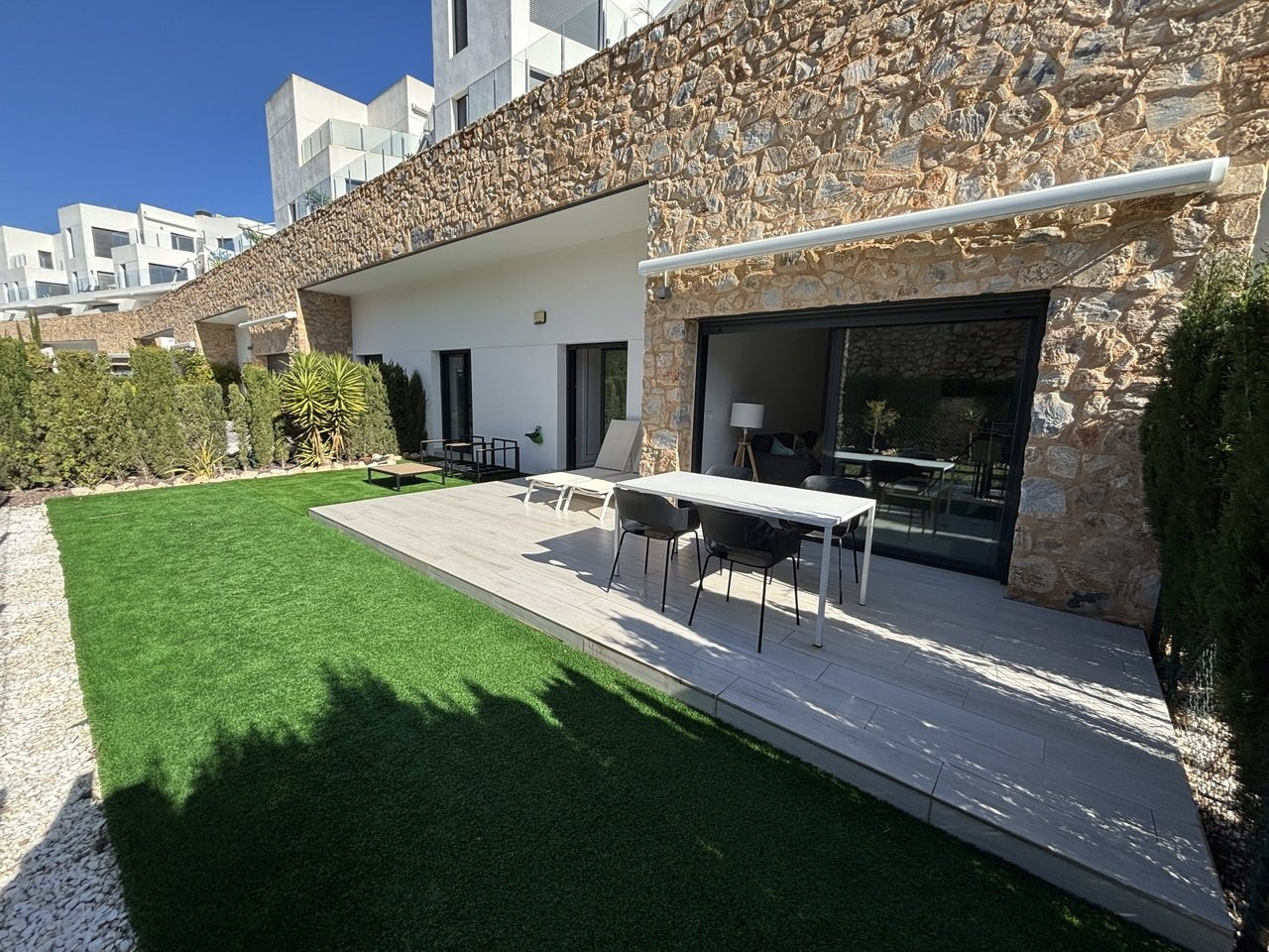 Apartment in Villamartin - Image 3