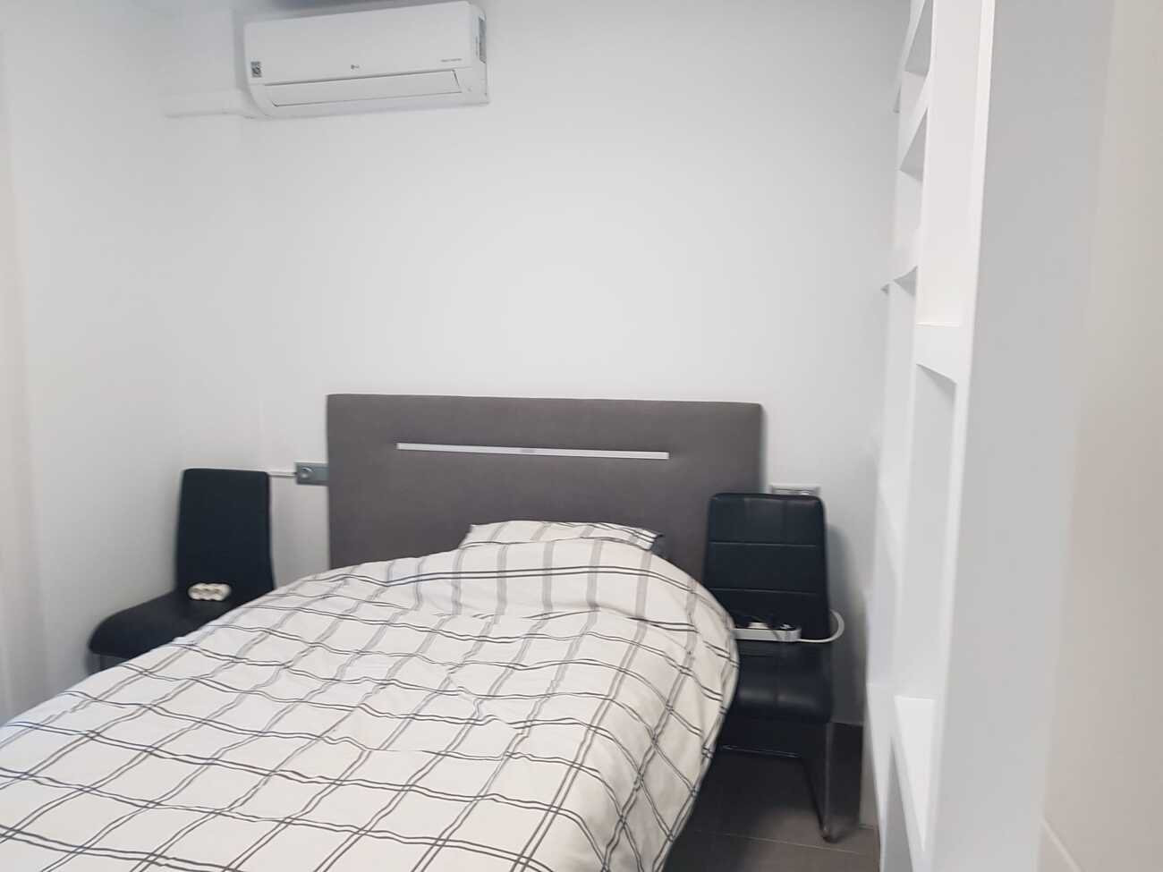 Apartment in Villamartin - Image 4