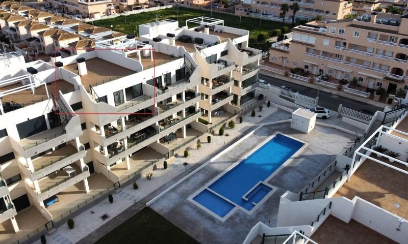 Apartment in Urbanizacion los Balcones - view 1