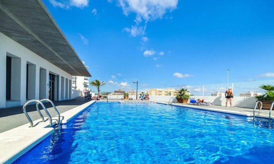 Apartment in Villamartin - view 1