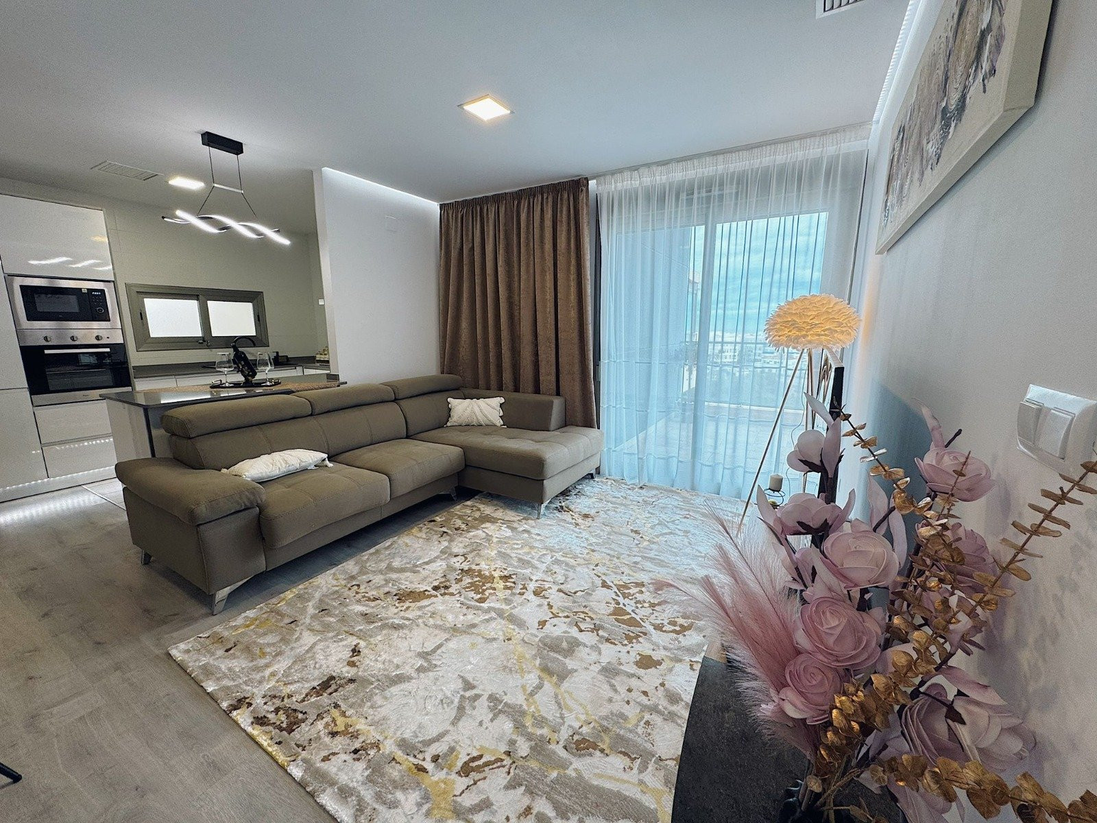 Apartment in Villamartin - Image 3