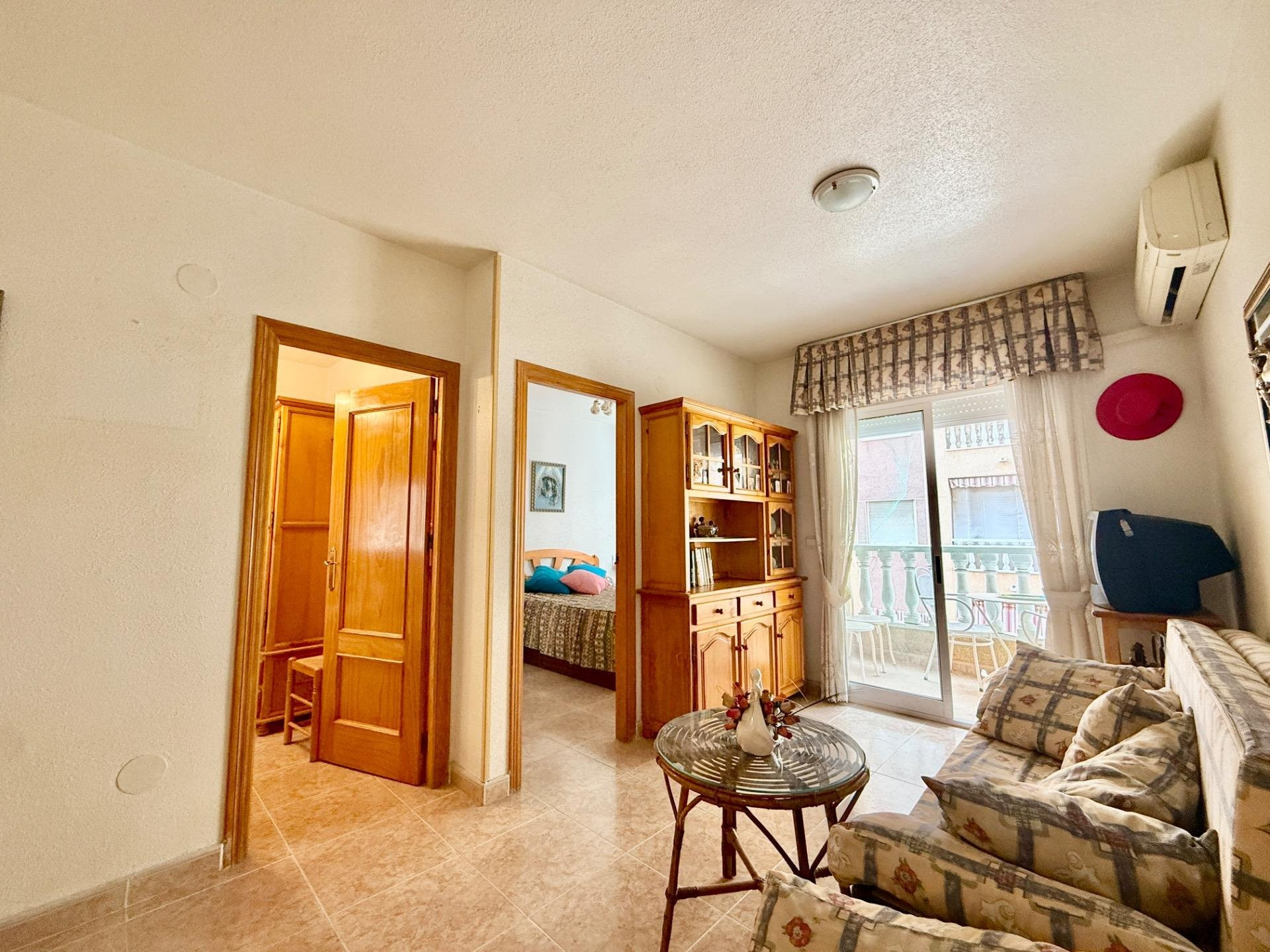 Apartment in Torrevieja - Image 2