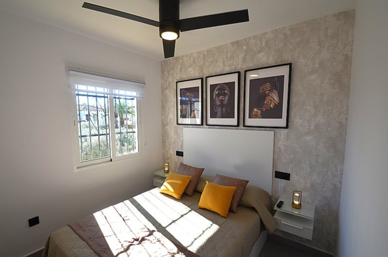 Apartment in San Miguel de Salinas - Image 5