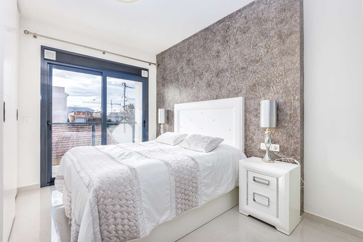 Apartment in Torre de la Horadada - Image 3