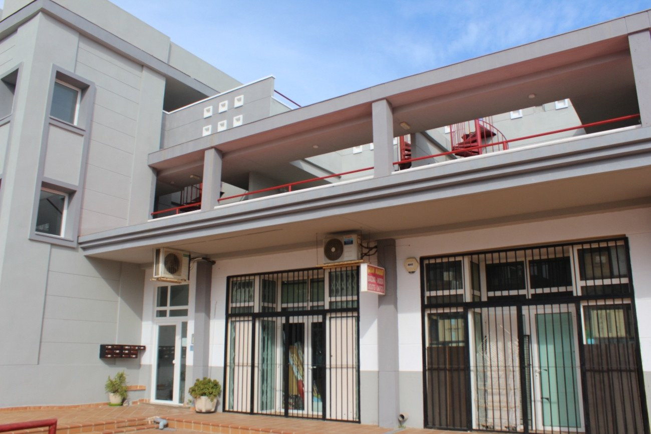 Apartment in Villamartin - view 1