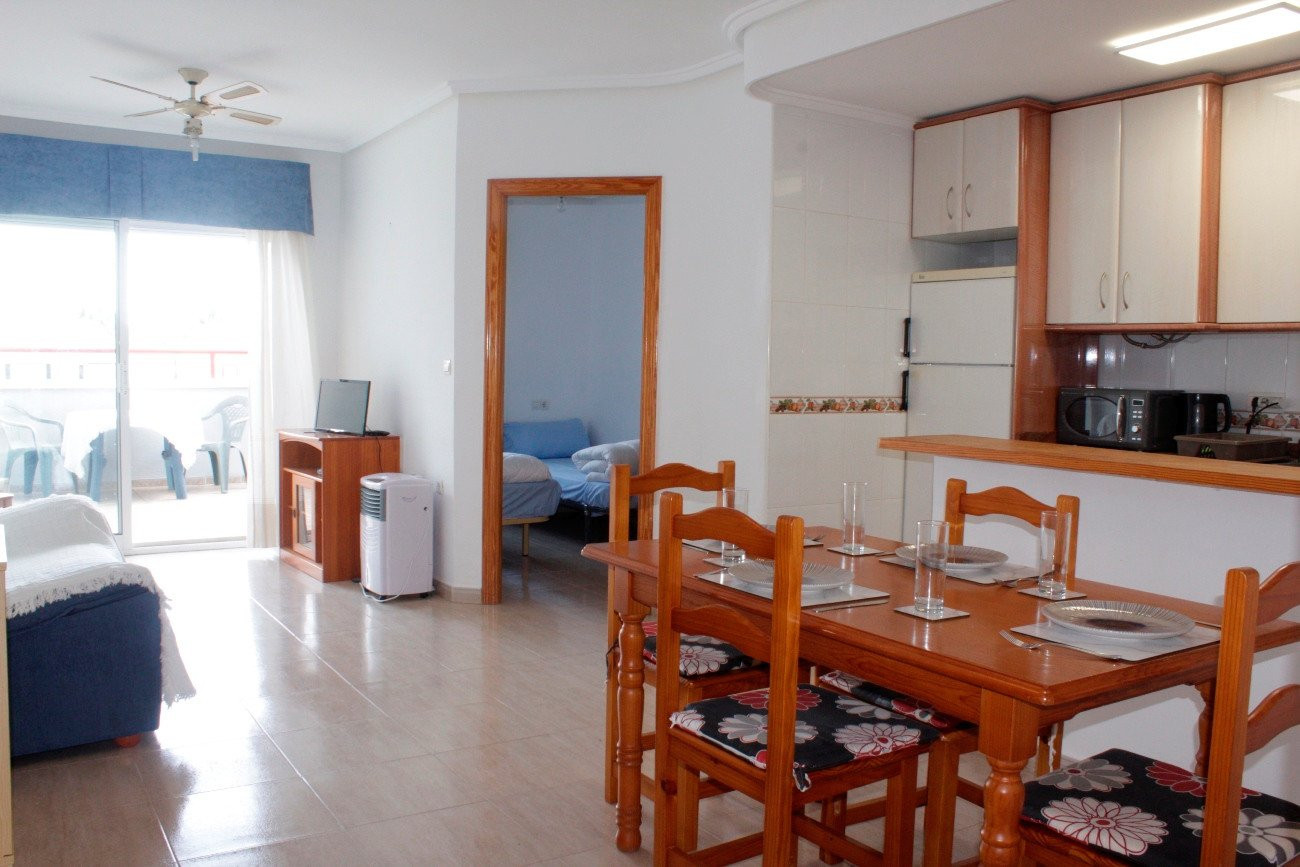 Apartment in Villamartin - Image 2