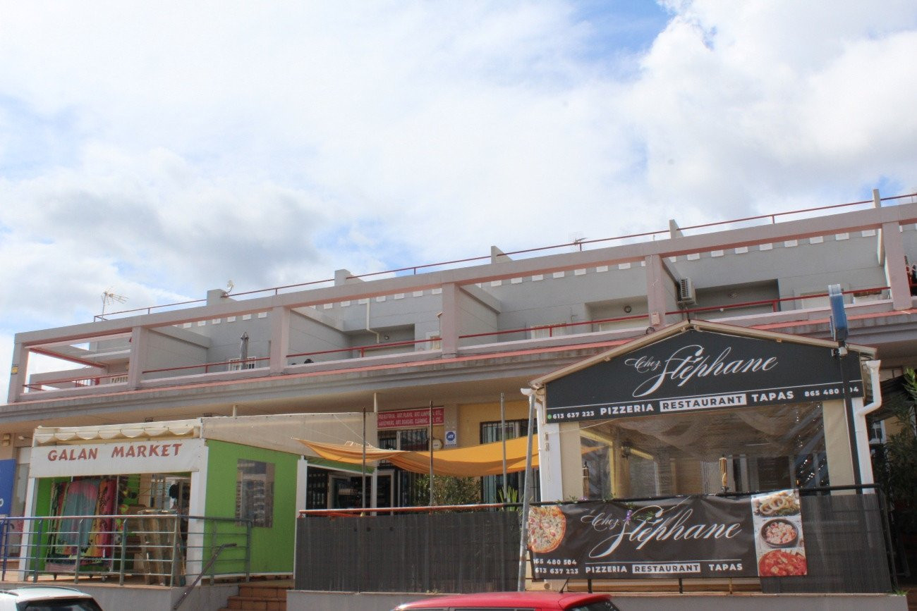 Apartment in Villamartin - Image 5