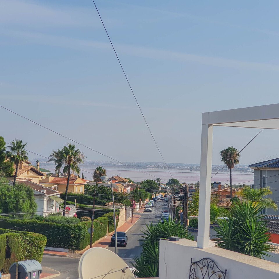 House in Torrevieja - Image 2