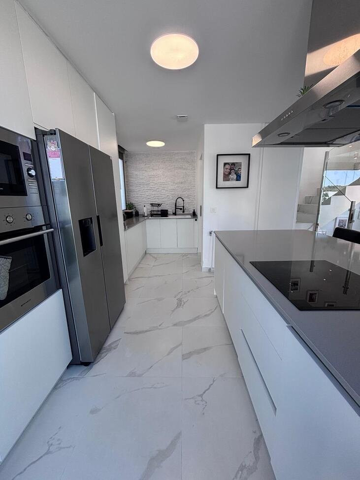 Villa in Villamartin - Image 3