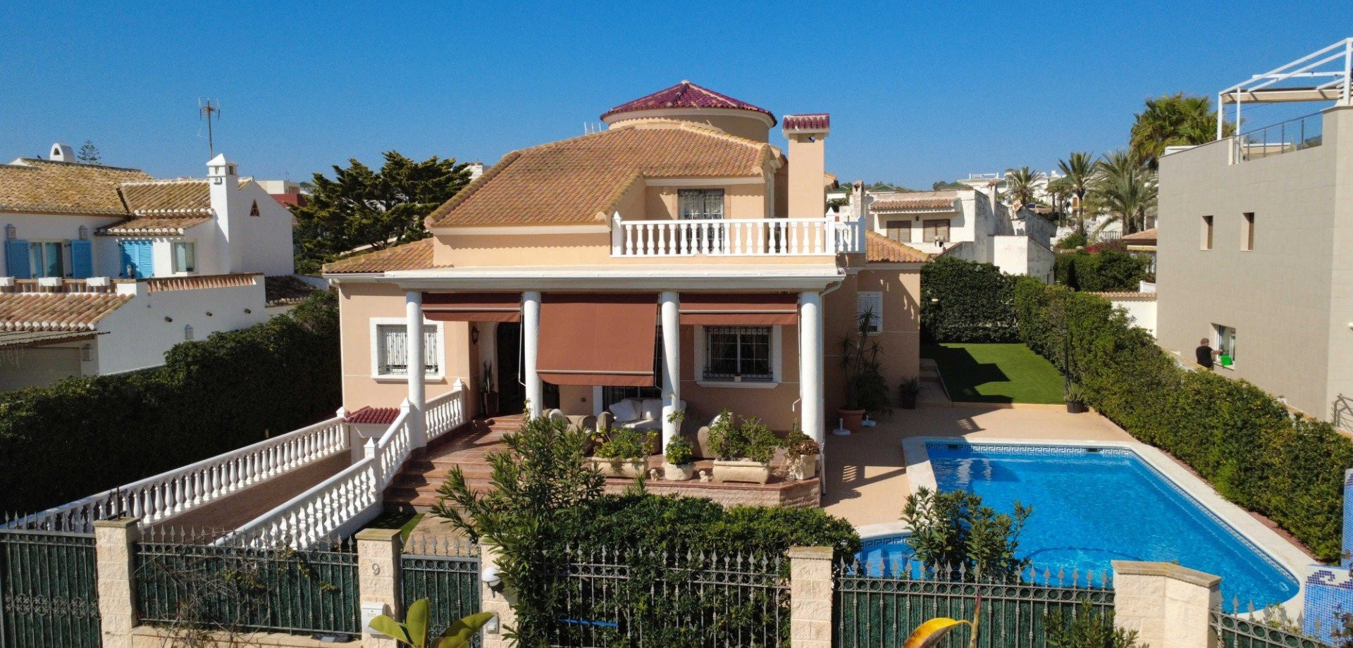 Villa in Torrevieja - view 1