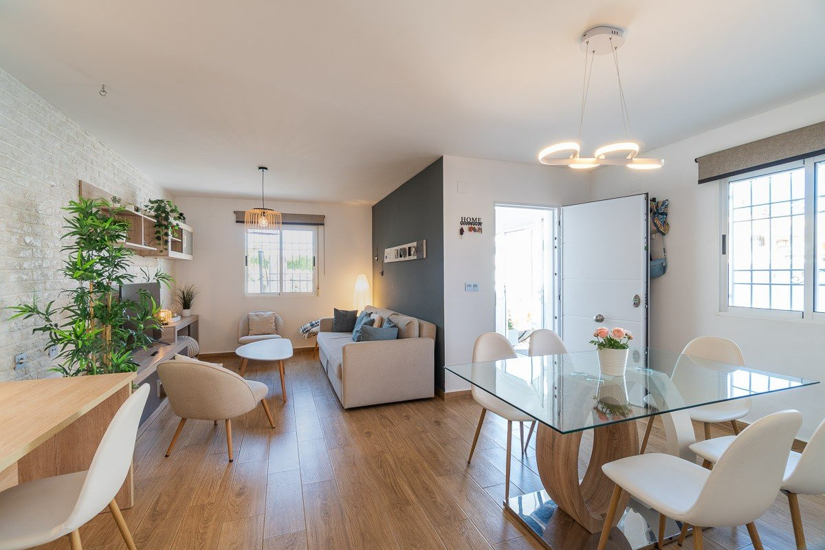 House in Torrevieja - Image 4