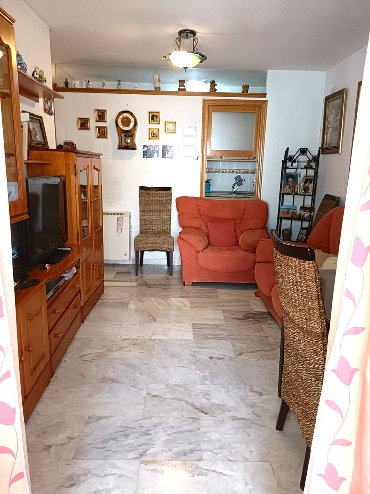 Apartment in Guardamar del Segura - Image 5