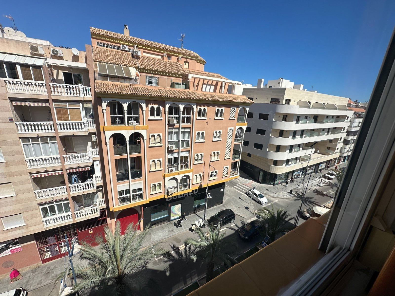 Apartment in Torrevieja - Image 2