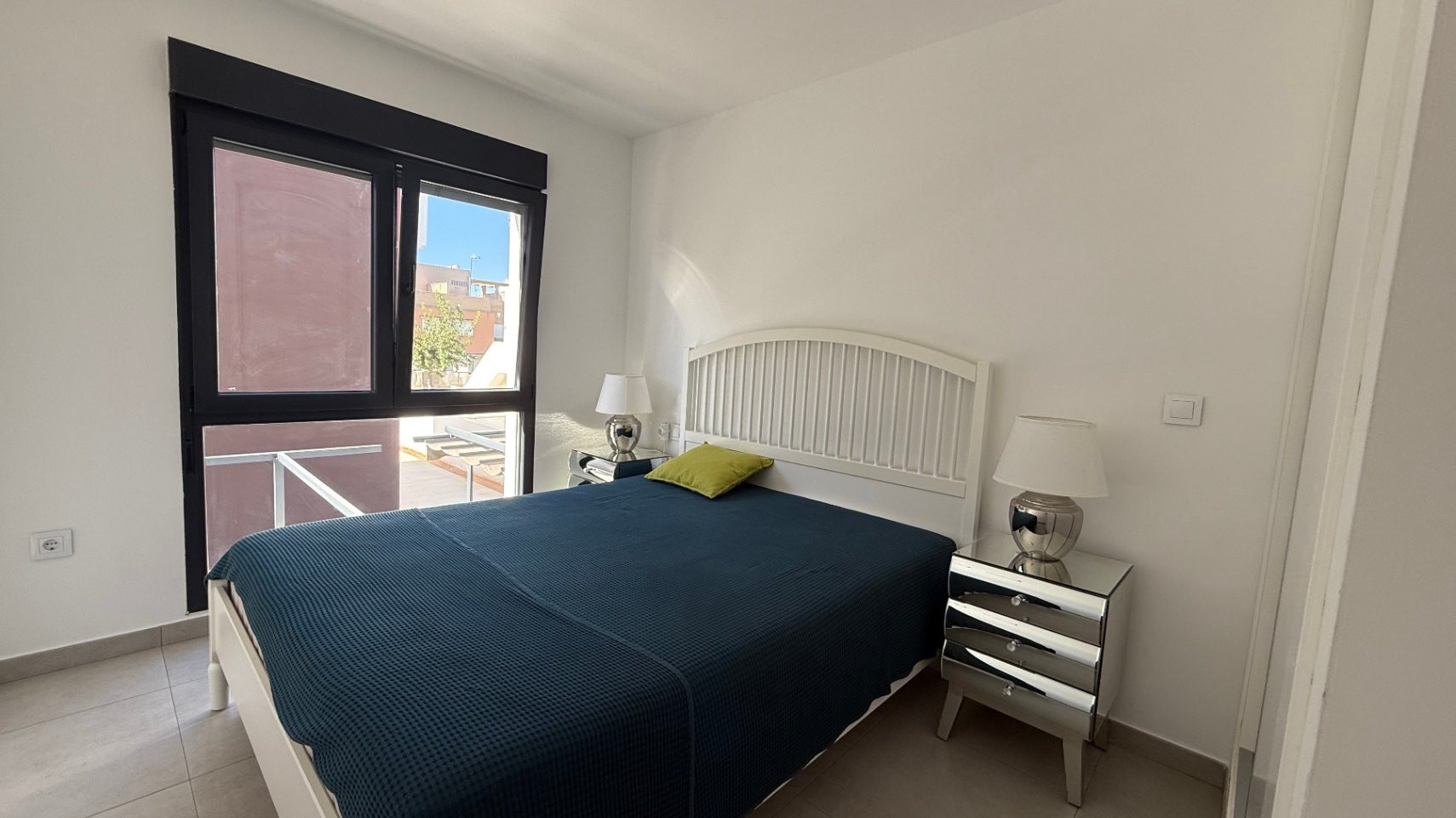 Apartment in Torre de la Horadada - Image 4