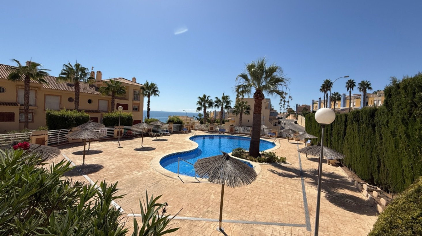 Apartment in Dehesa de Campoamor - view 1