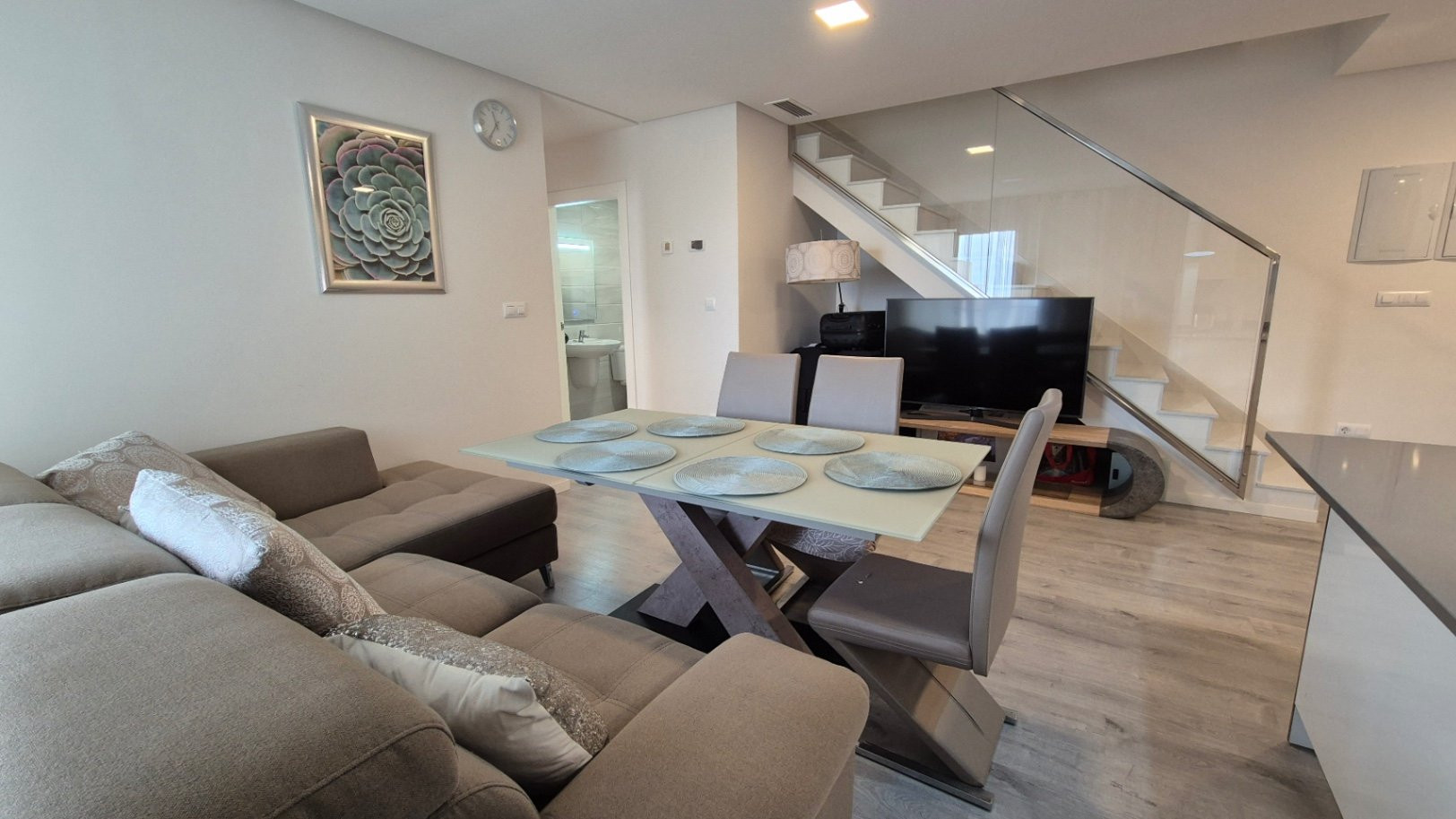 Apartment in Playa Flamenca - Image 2