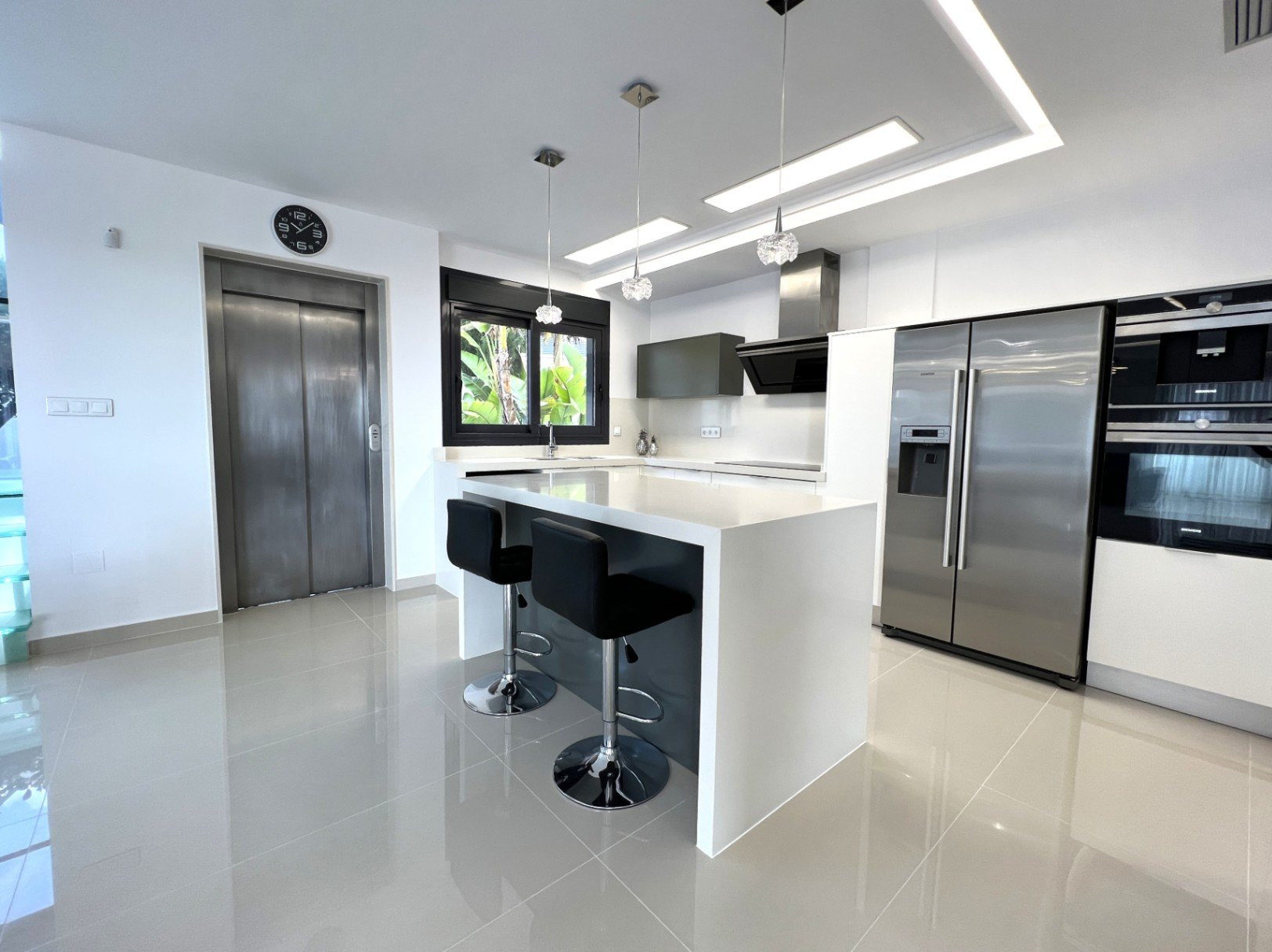 Villa in San Miguel de Salinas - Image 4