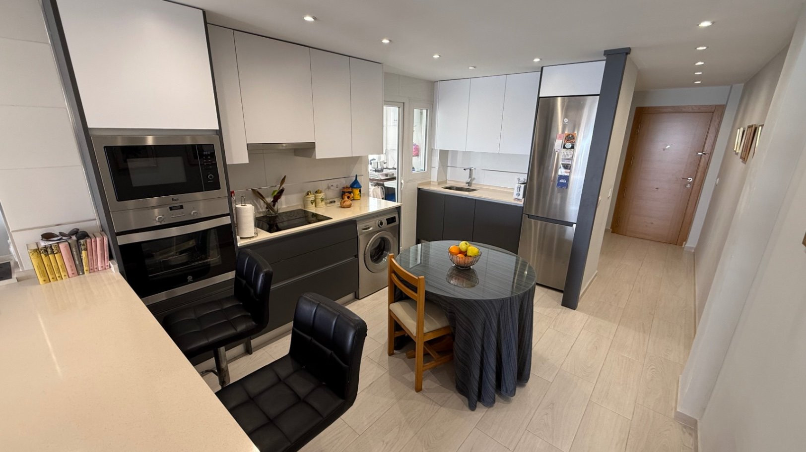 Apartment in Torrevieja - Image 3