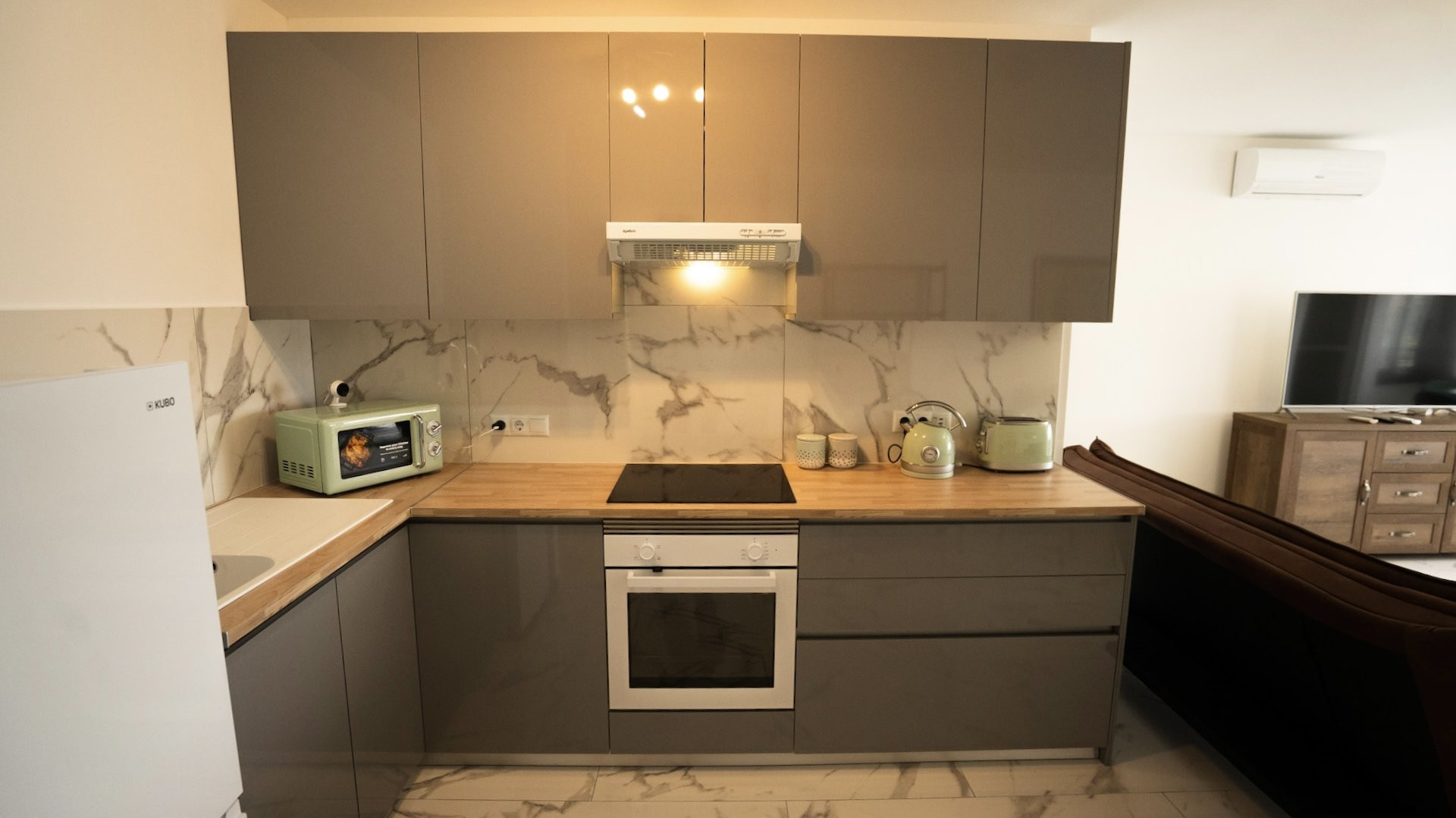 Apartment in Villamartin - view 1