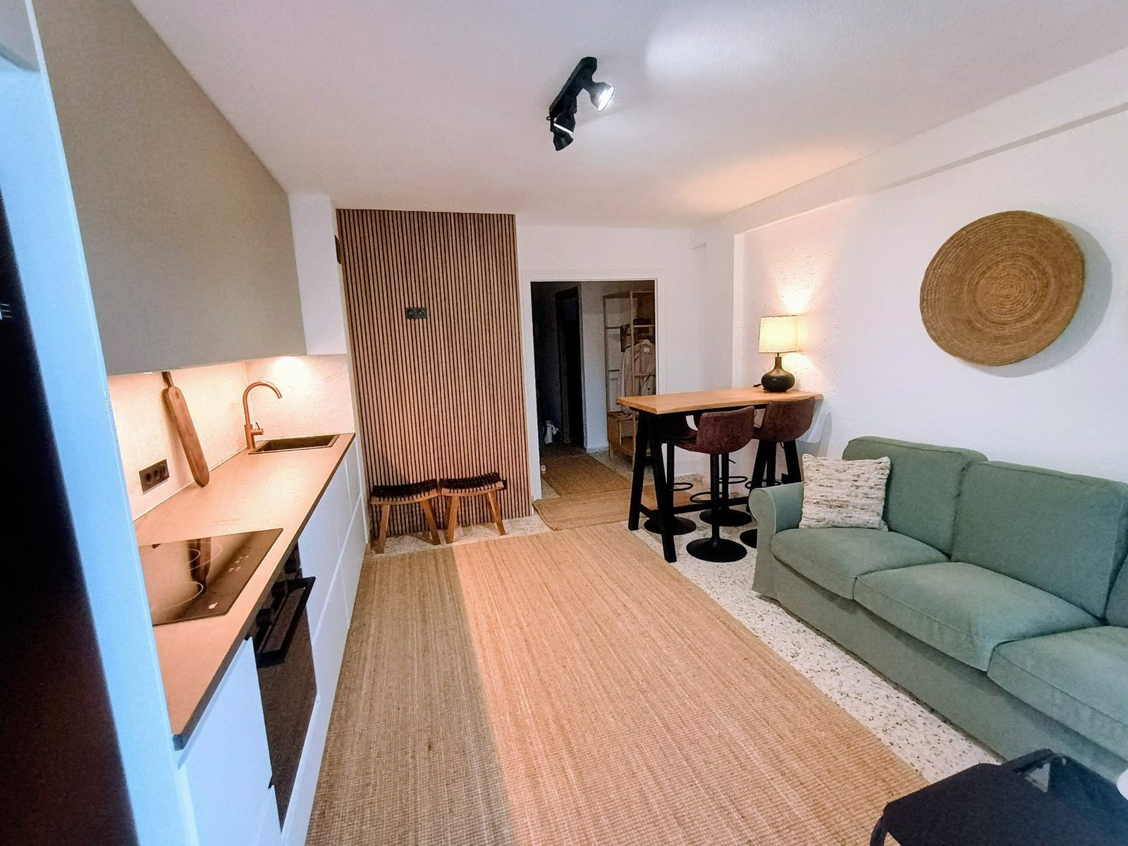 Apartment in El Roque - view 1