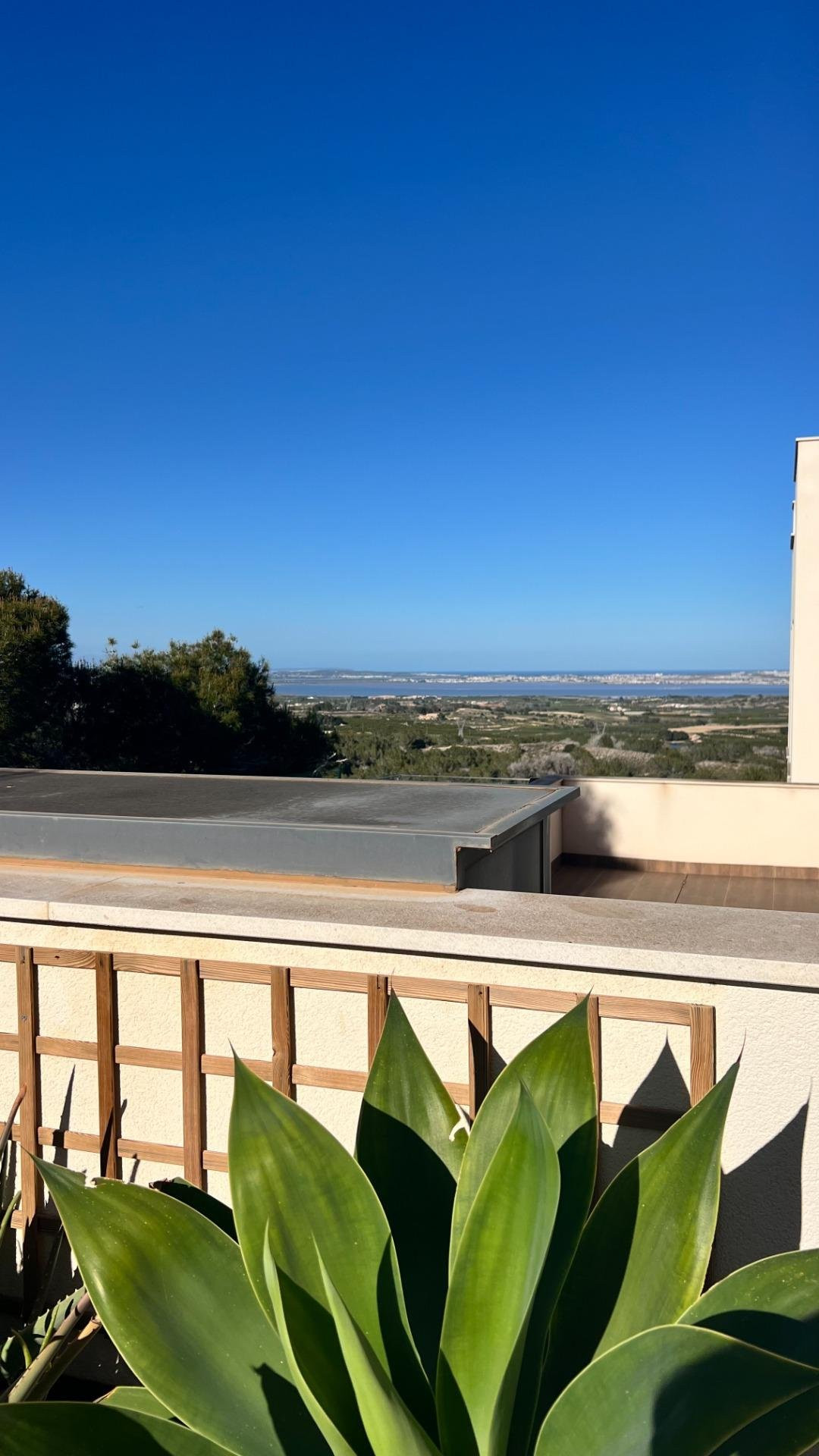 Apartment in San Miguel de Salinas - view 1