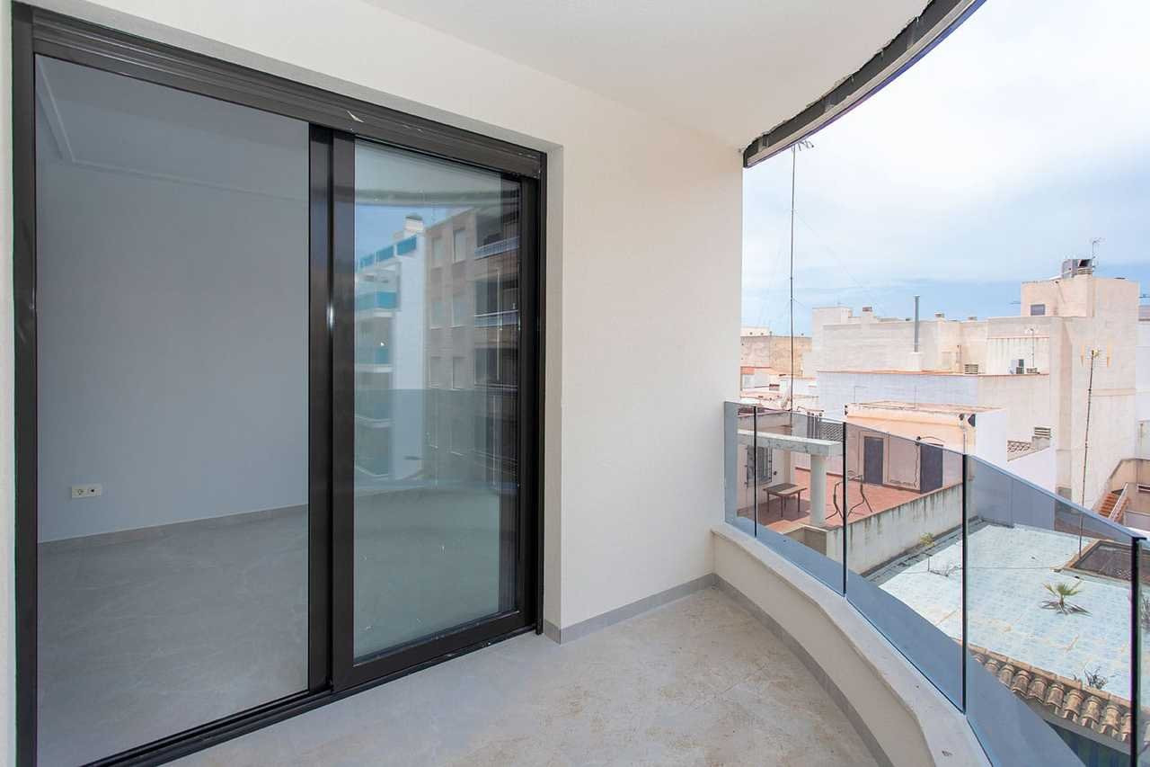 Apartment in Torrevieja - Image 4