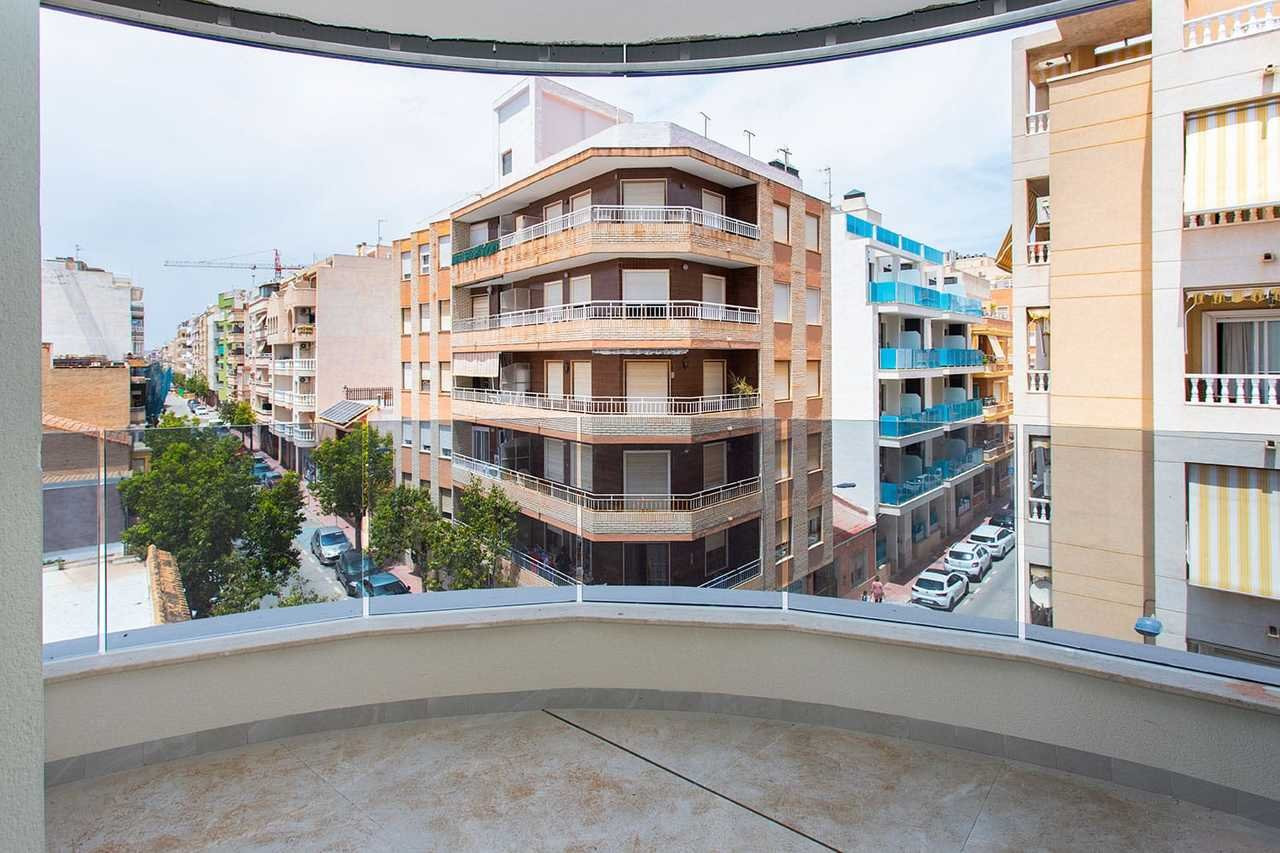 Apartment in Torrevieja - Image 5