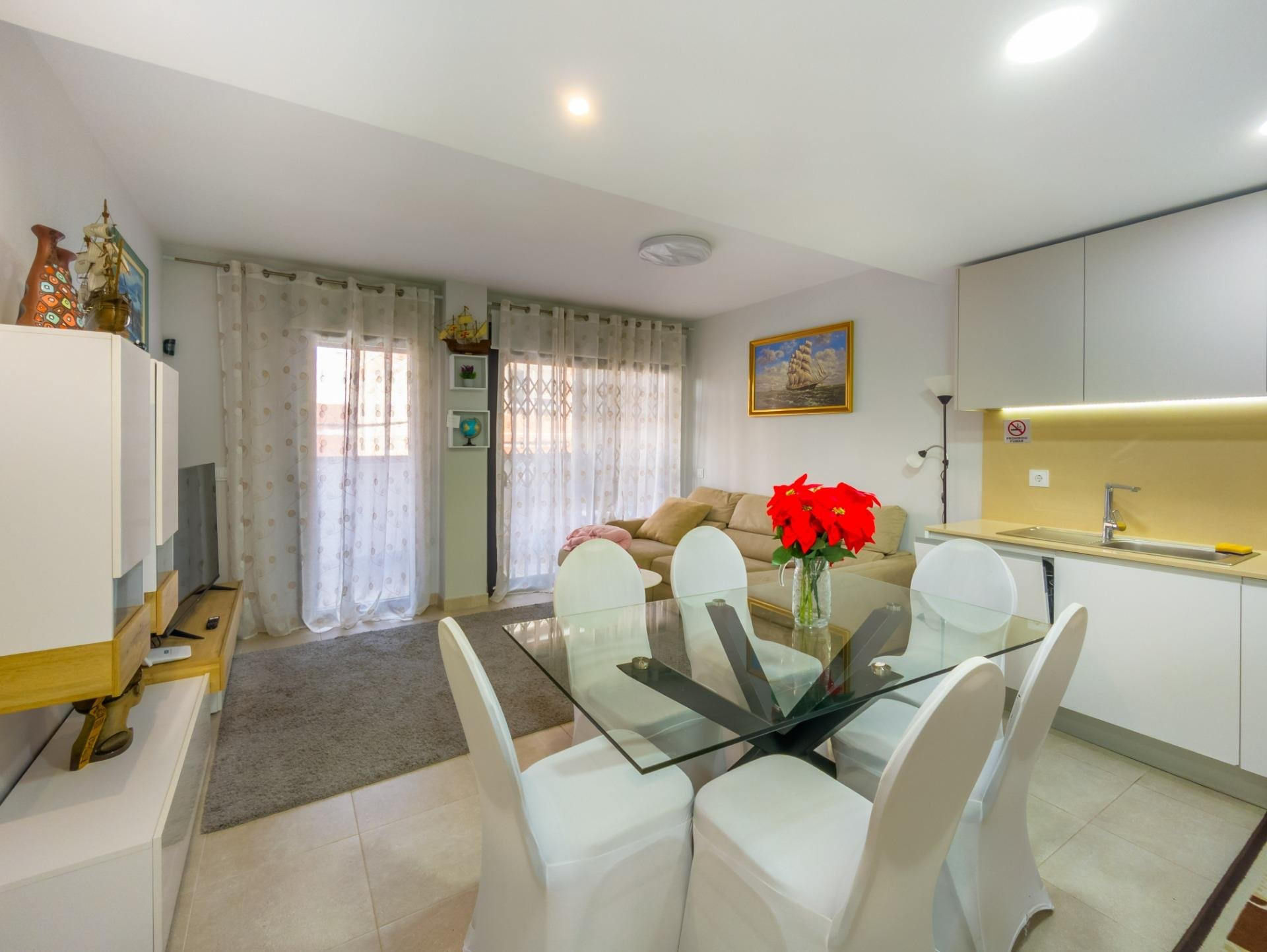 Apartment in Torrevieja - Image 3