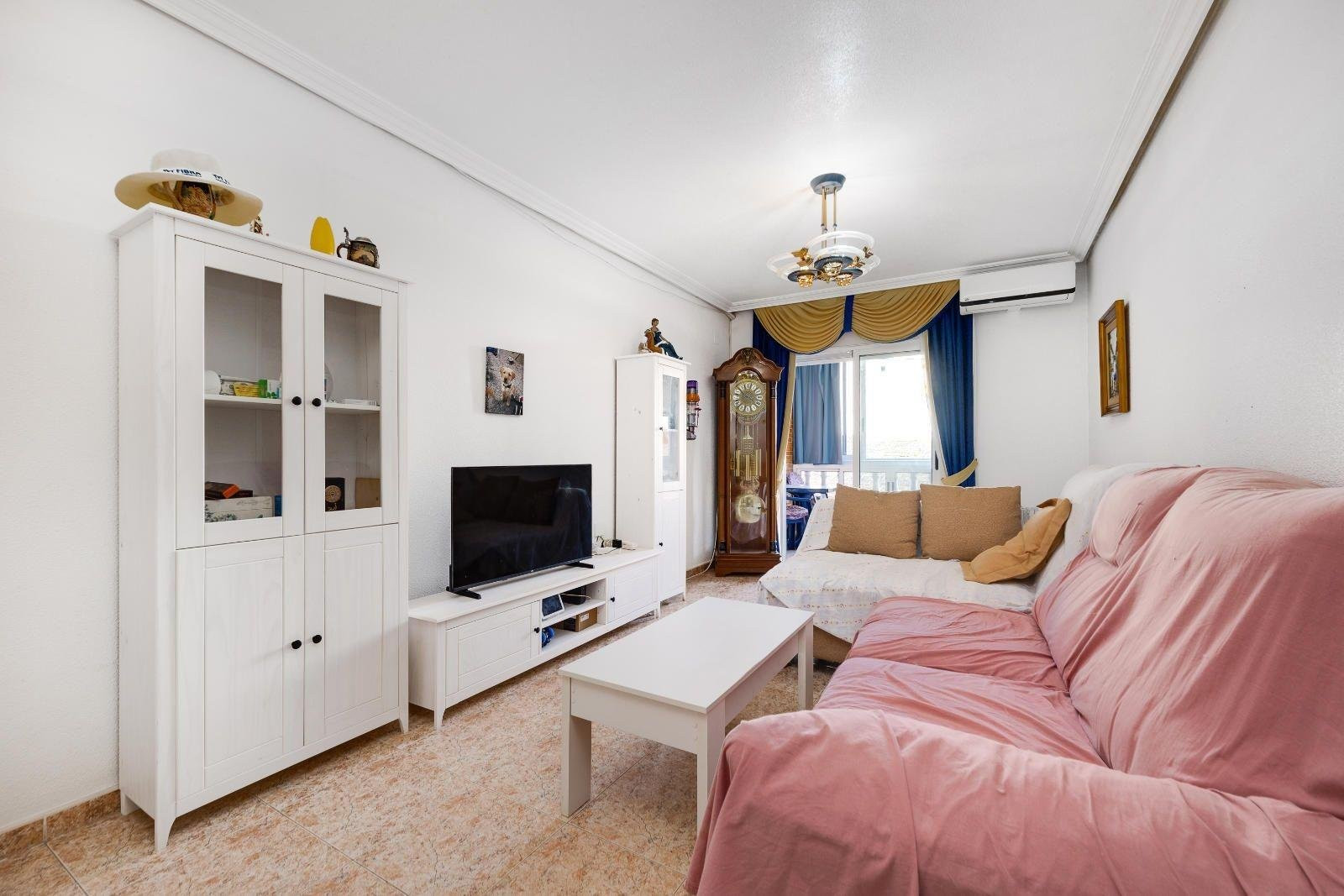 Apartment in Torrevieja - Image 3