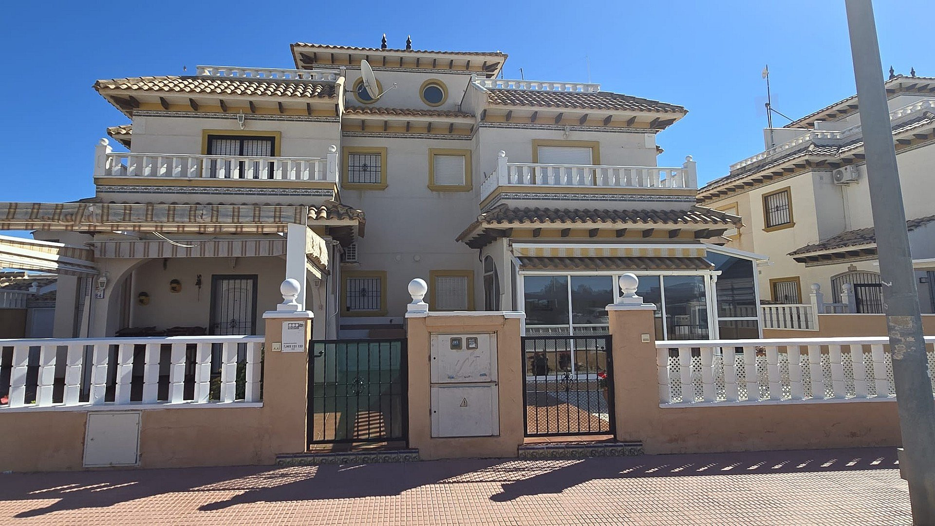 House in Villamartin - Image 2
