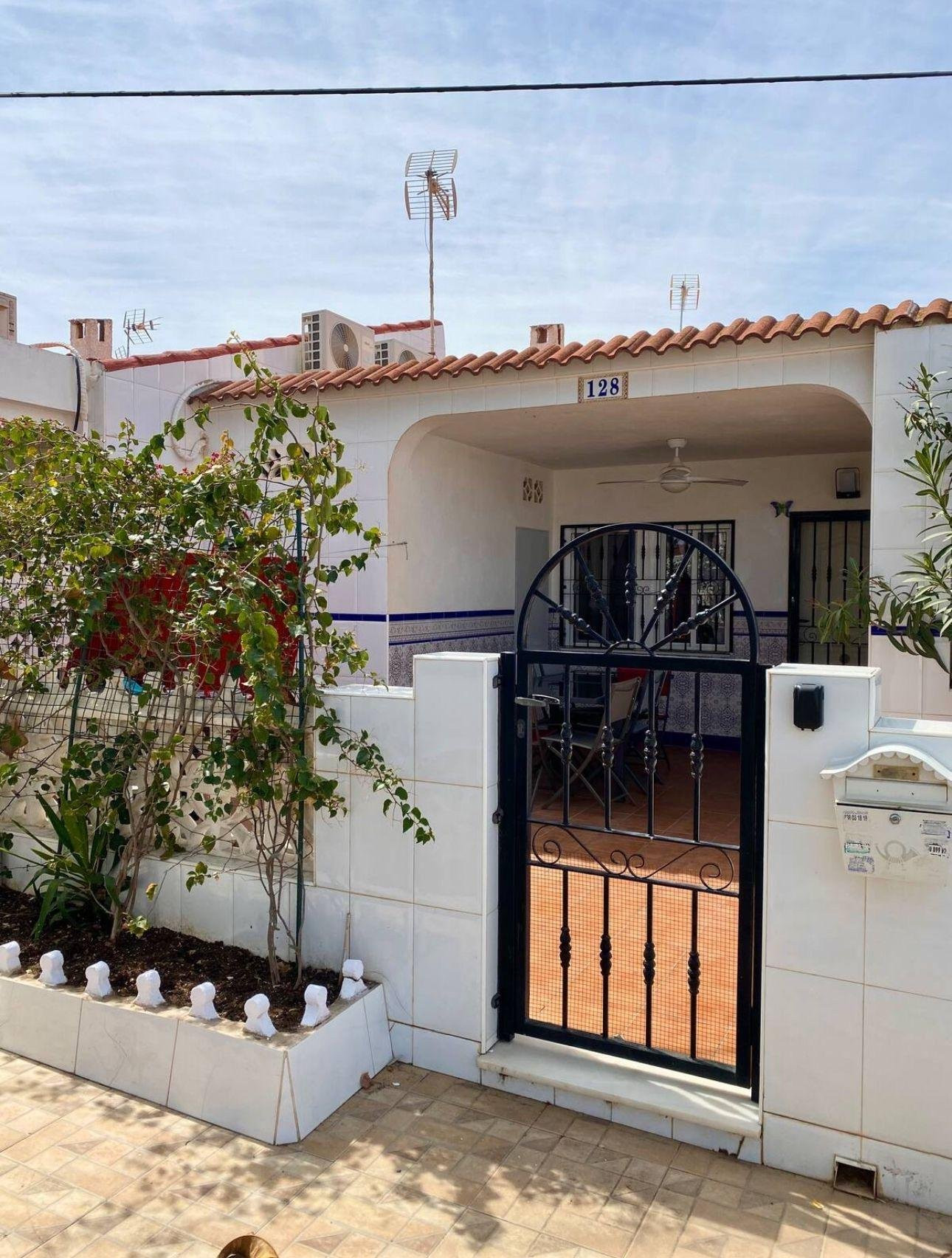 House in Torrevieja - Image 2