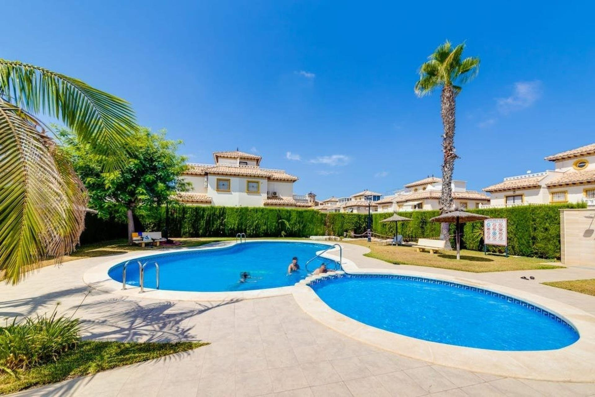 House in Urbanizacion los Balcones - view 1