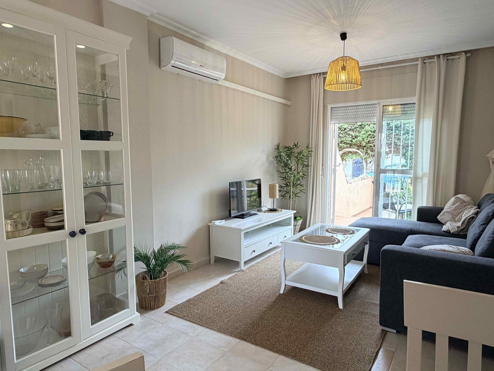 House in Punta Prima - Image 3