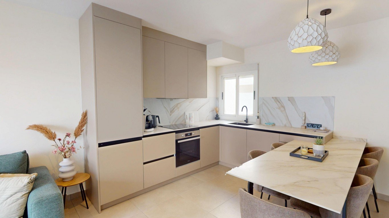 Apartment in Los Alcazares - Image 4