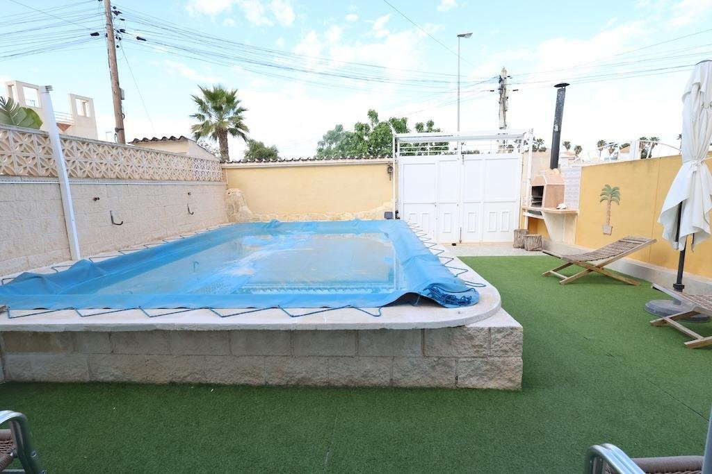 House in Torrevieja - Image 4