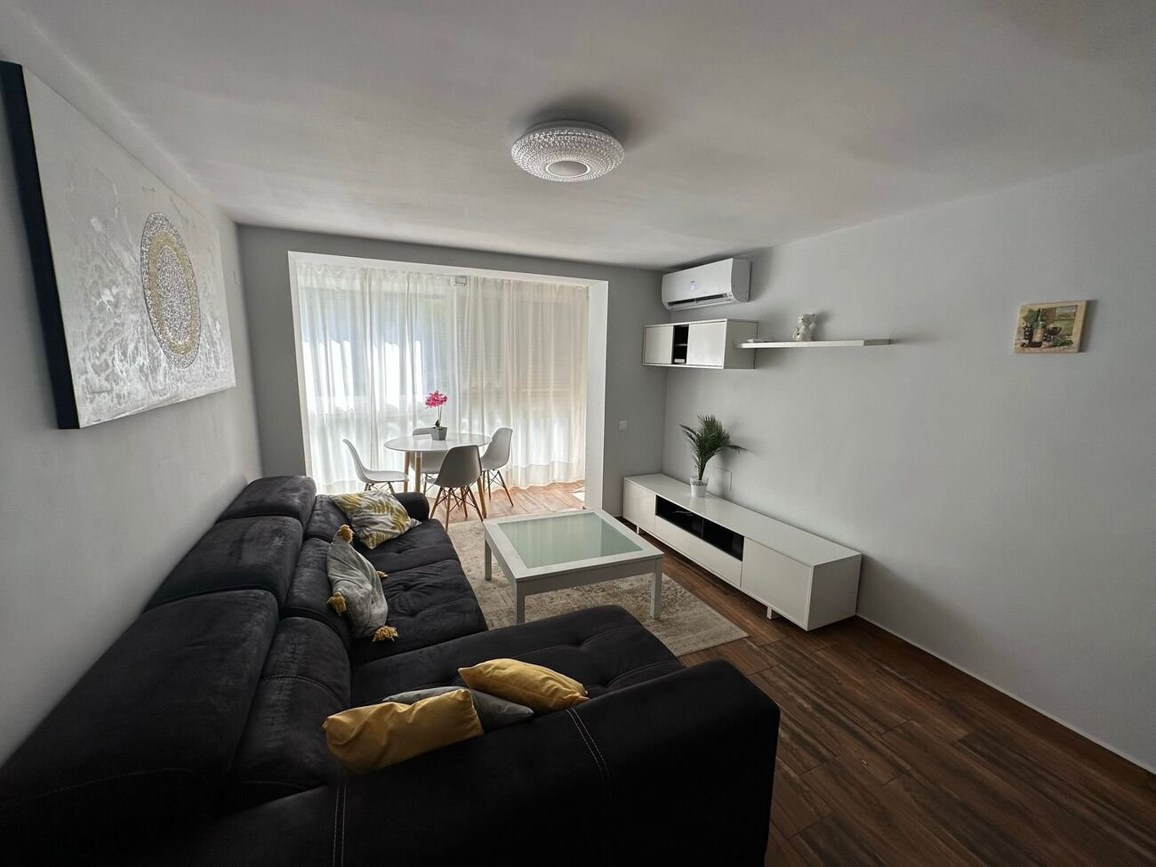 Apartment in Alicante - view 1