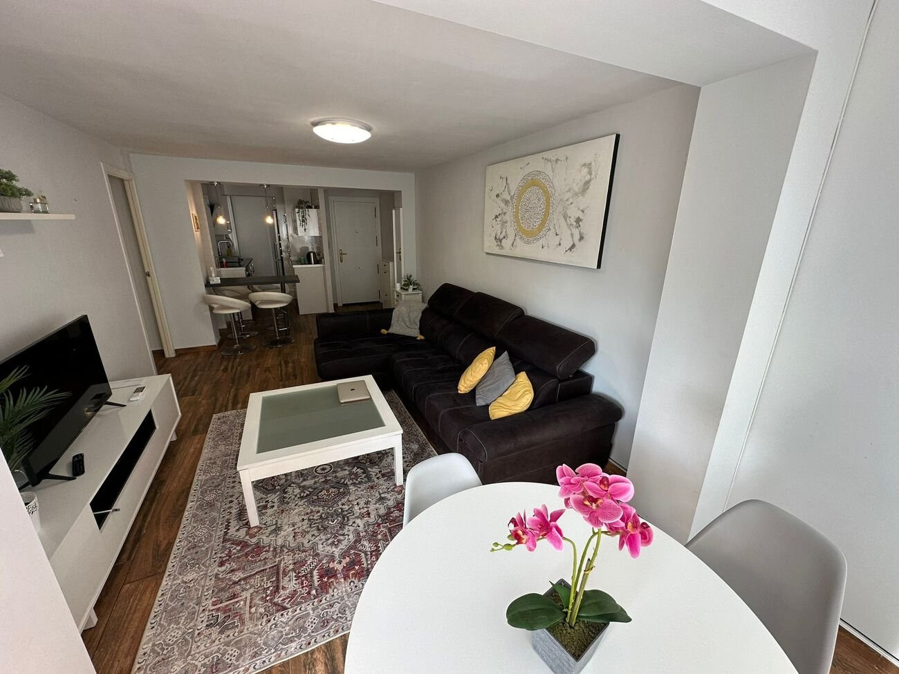 Apartment in Alicante - Image 3