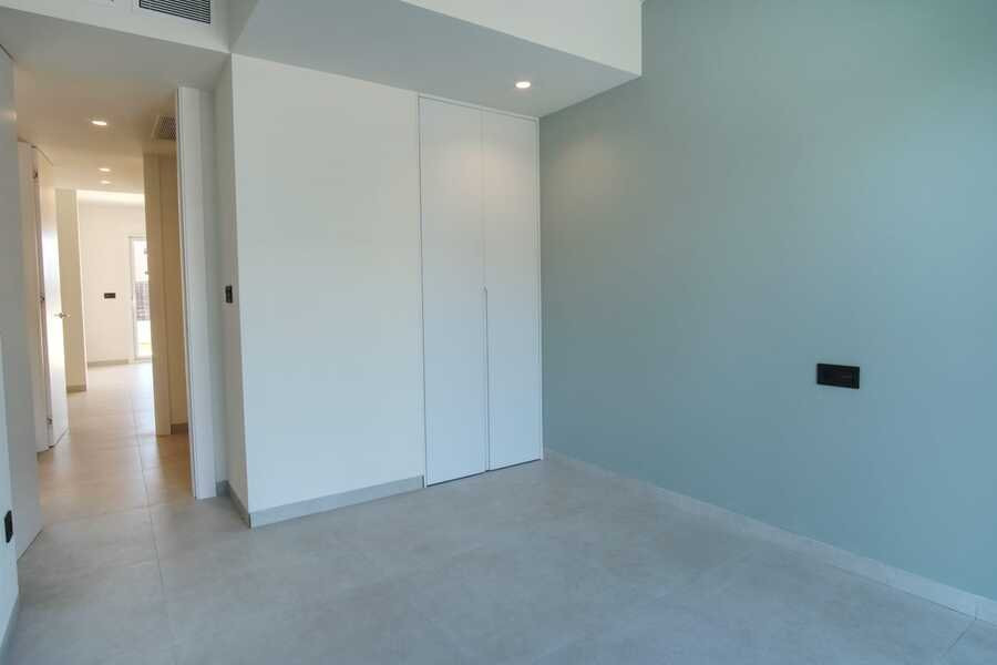 Apartment in Guardamar del Segura - Image 4