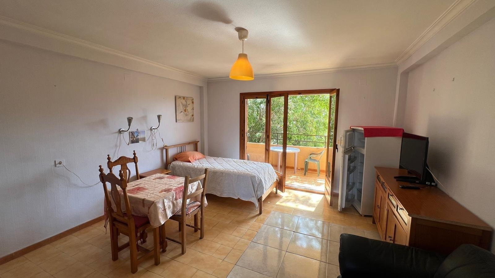 Apartment in Torrevieja - Image 2