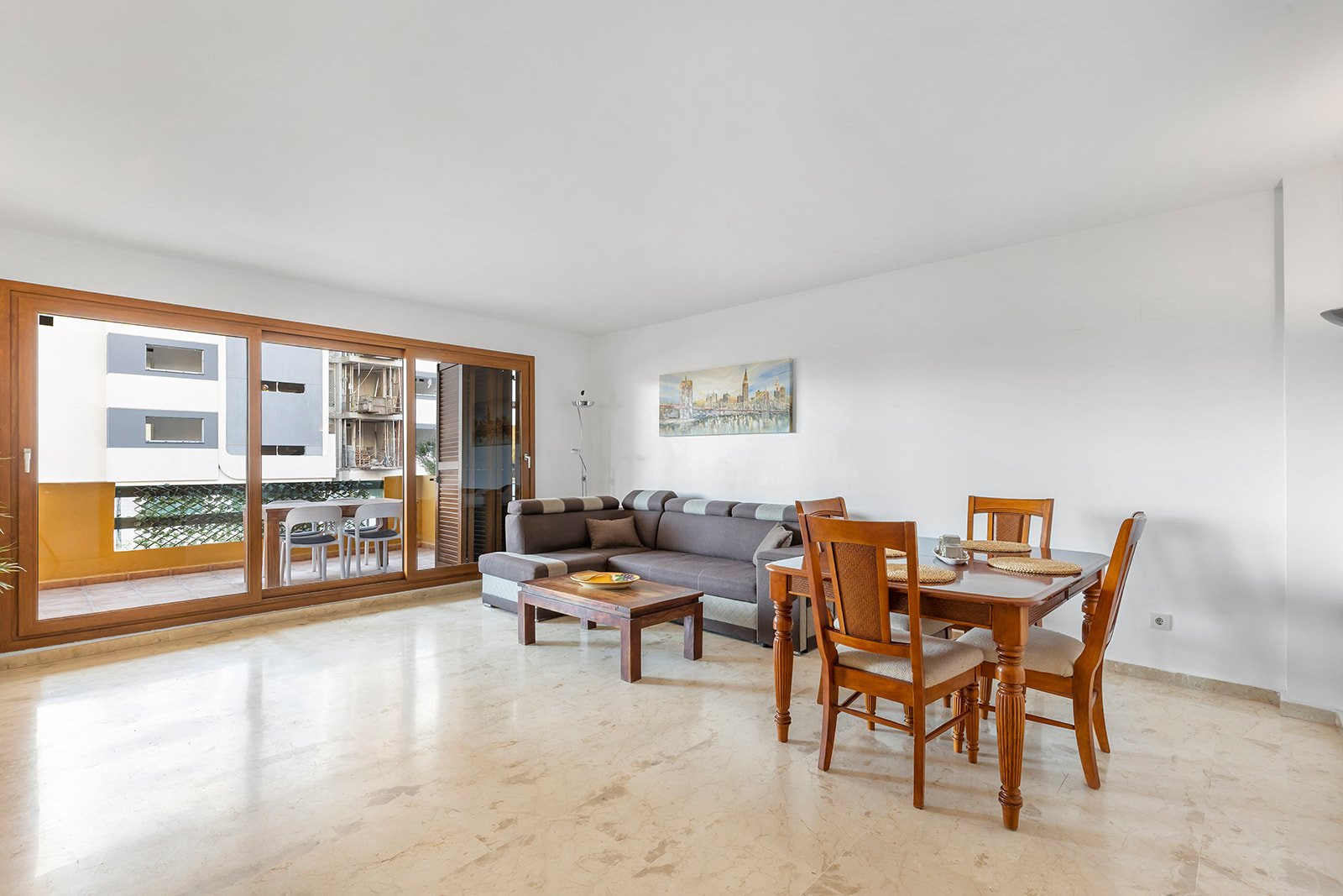 Apartment in Punta Prima - Image 3