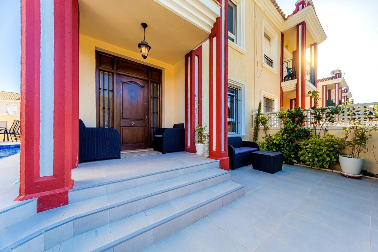 Apartment in Dehesa de Campoamor - Image 2