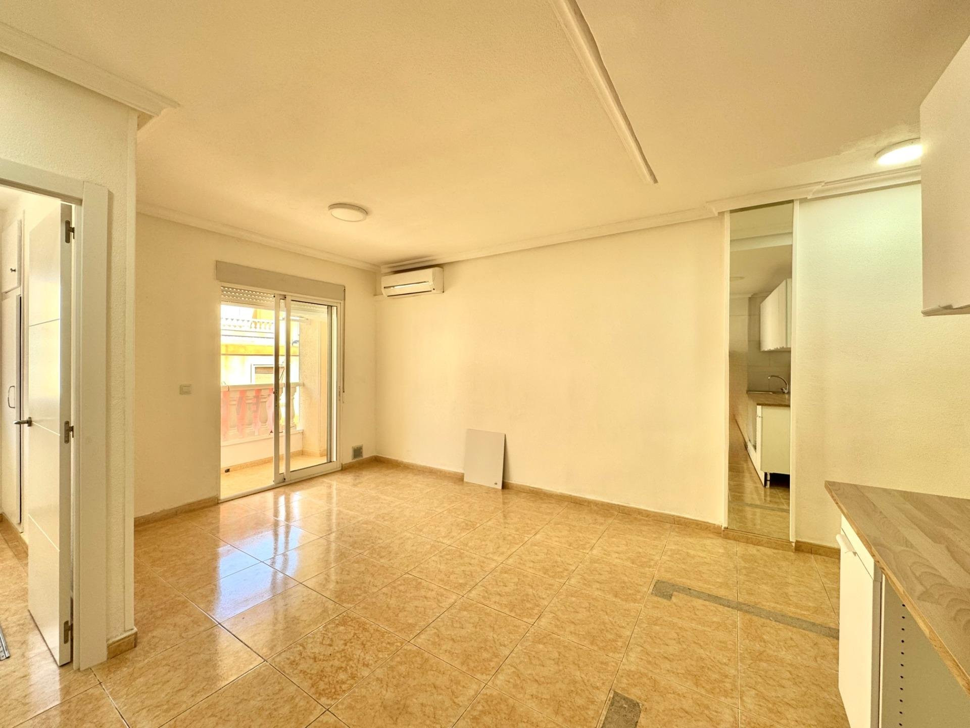 Apartment in Torrevieja - view 1