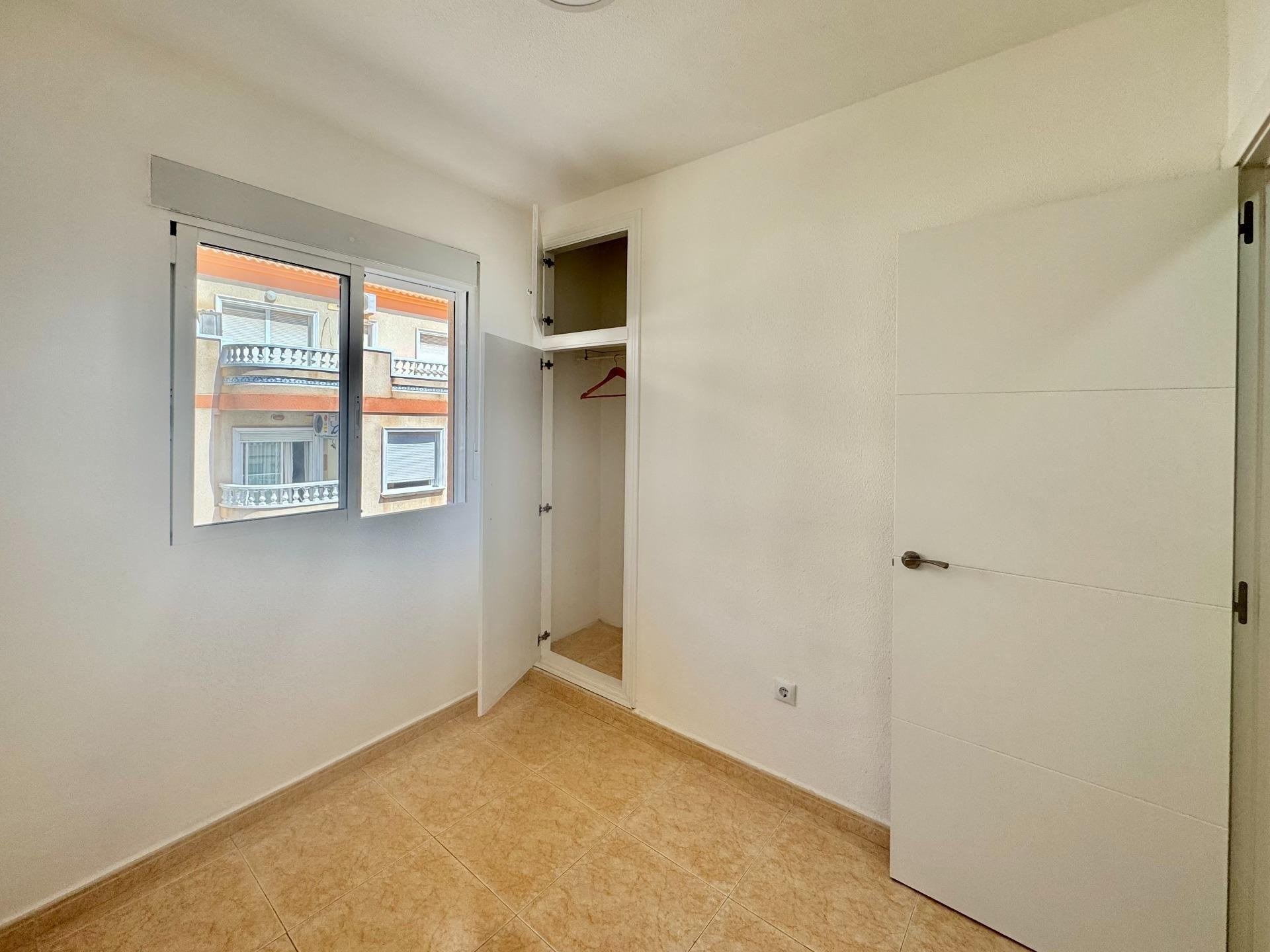 Apartment in Torrevieja - Image 3