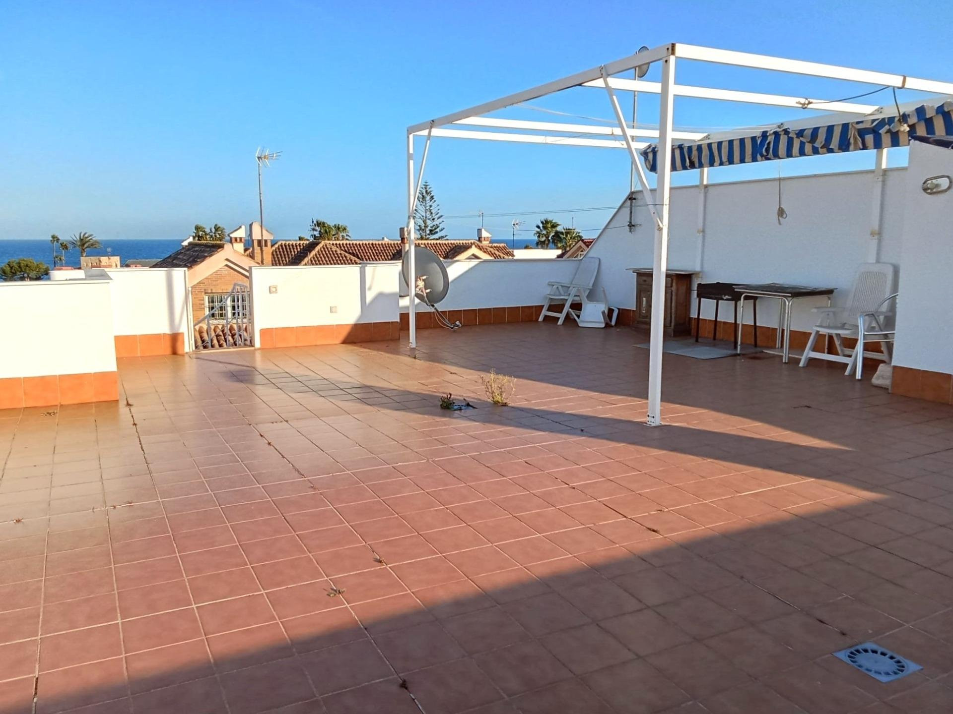 Apartment in Torrevieja - Image 2