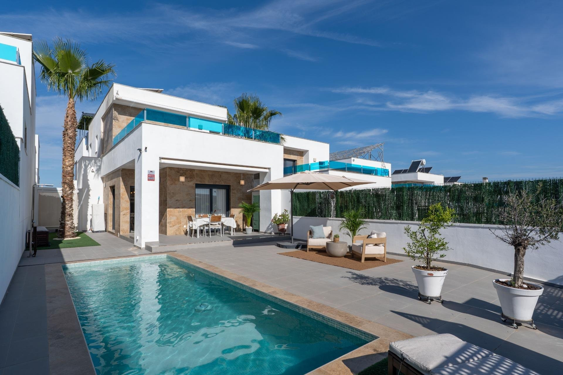 Villa in Bigastro - view 1