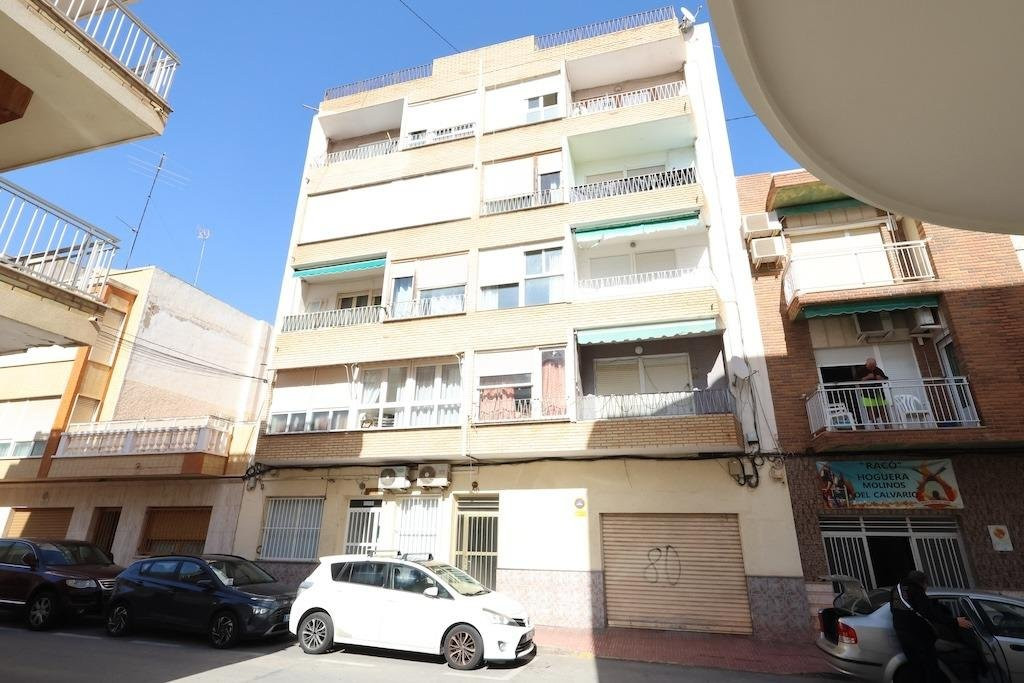 Apartment in Torrevieja - view 1
