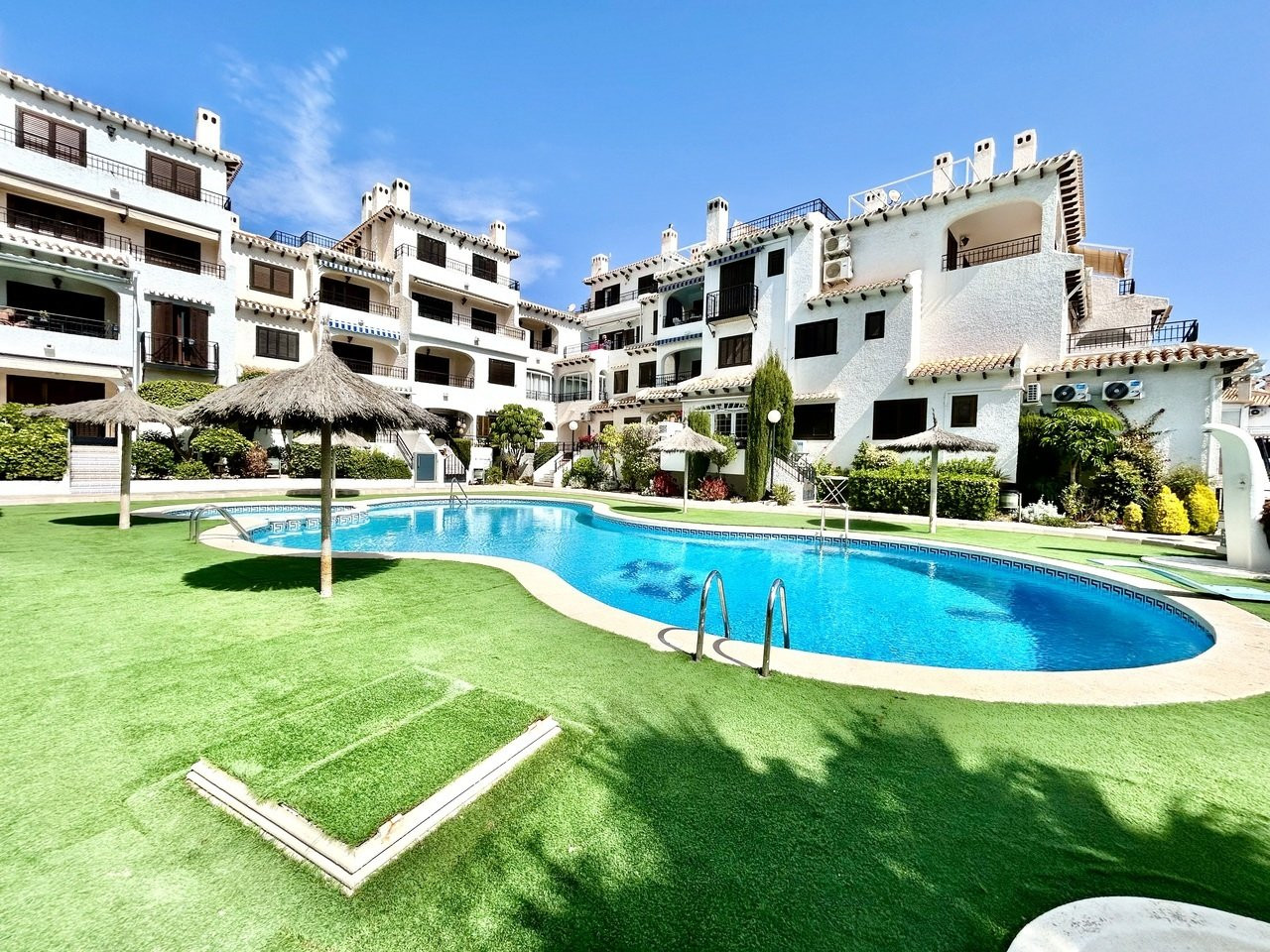 Apartment in Cabo Roig - view 1