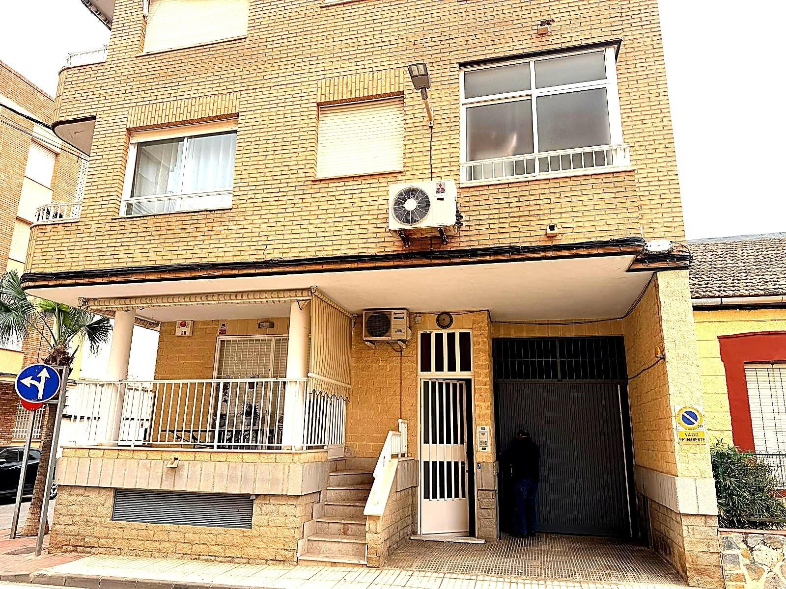 Apartment in Los Alcazares - view 1