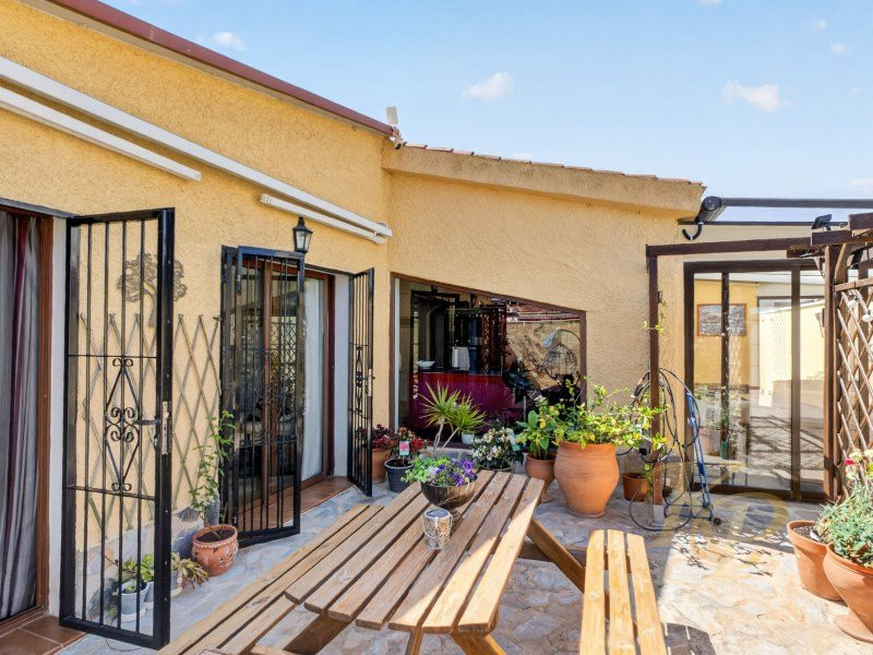 Villa in Torrevieja - Image 2
