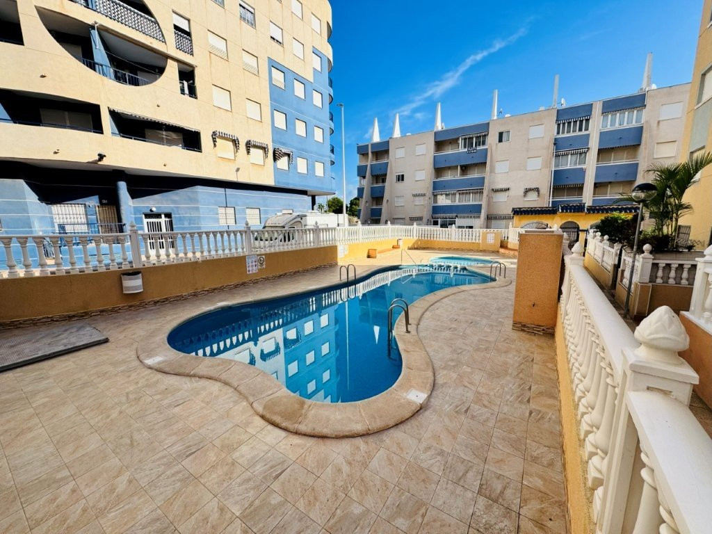 Apartment in Torrelamata - view 1